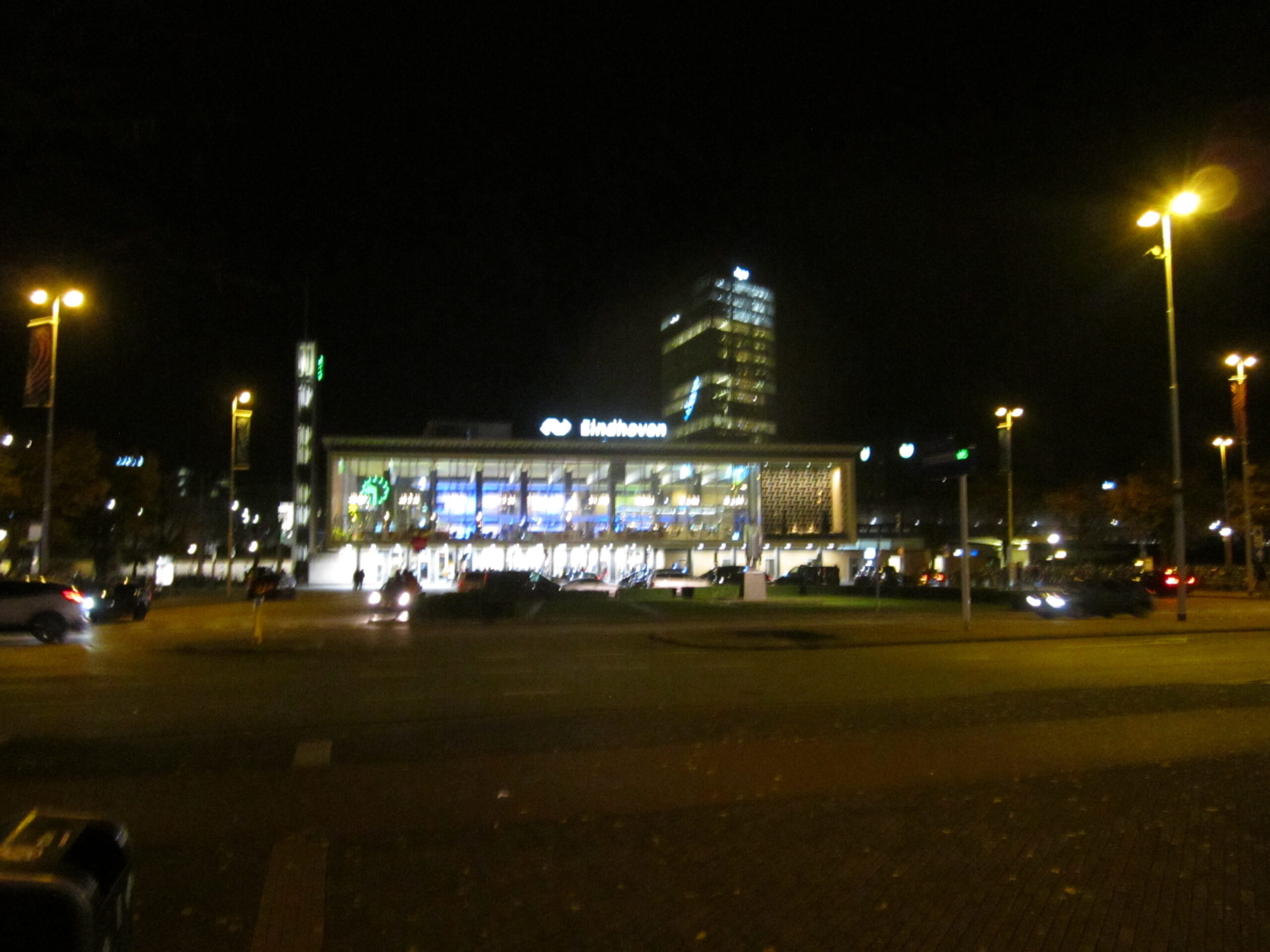 Station Eindhoven by night 2014